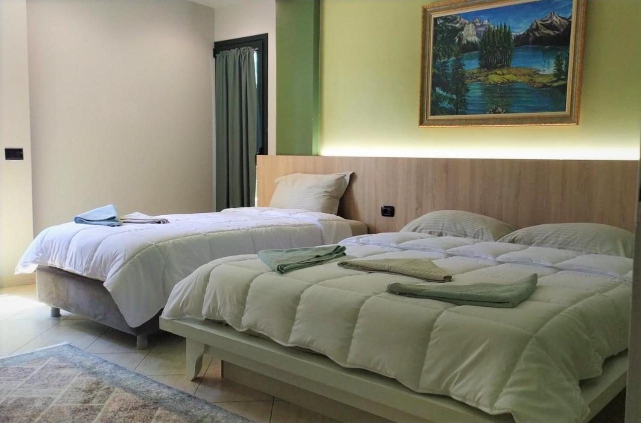 Luander Hotel Tirana Room photo