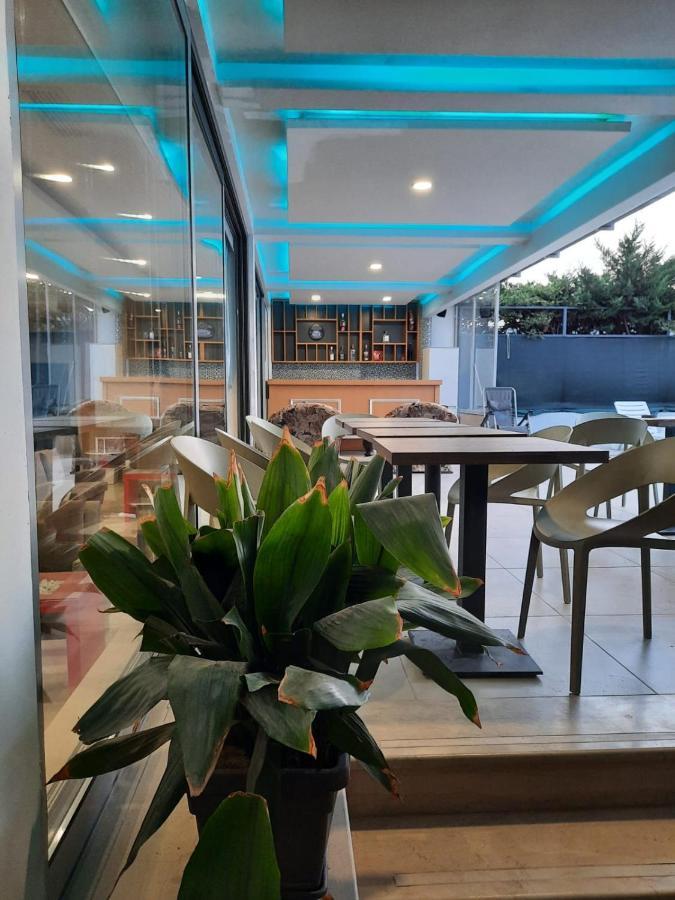 Luander Hotel Tirana Exterior photo