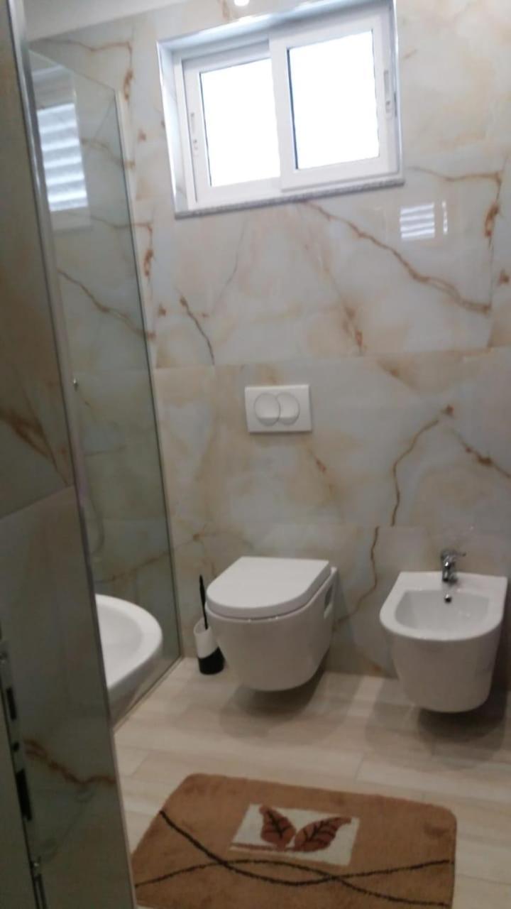 Luander Hotel Tirana Room photo